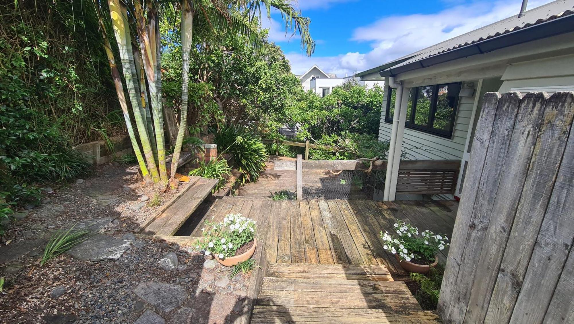 2 Bedroom Home, City And Sea Views Auckland Eksteriør billede