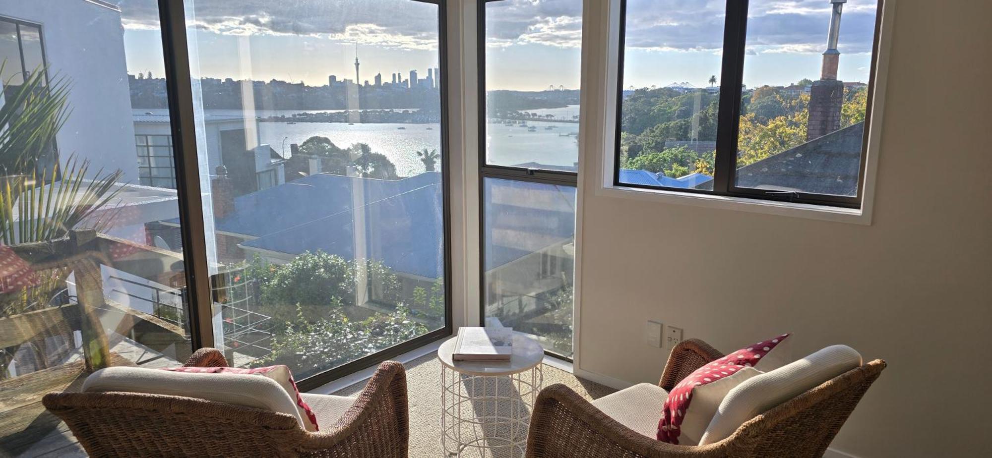 2 Bedroom Home, City And Sea Views Auckland Eksteriør billede